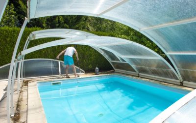 Abri de piscine pas cher : nos conseils